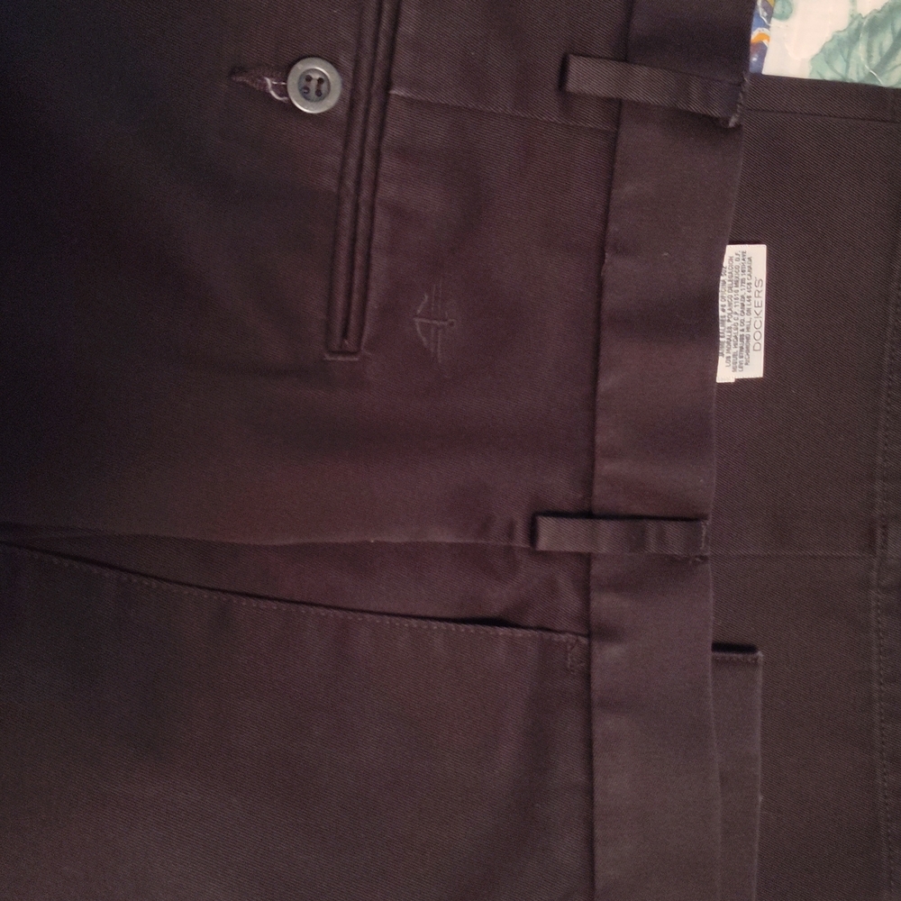 Izod Men's Chocolate Brown Dress Pants